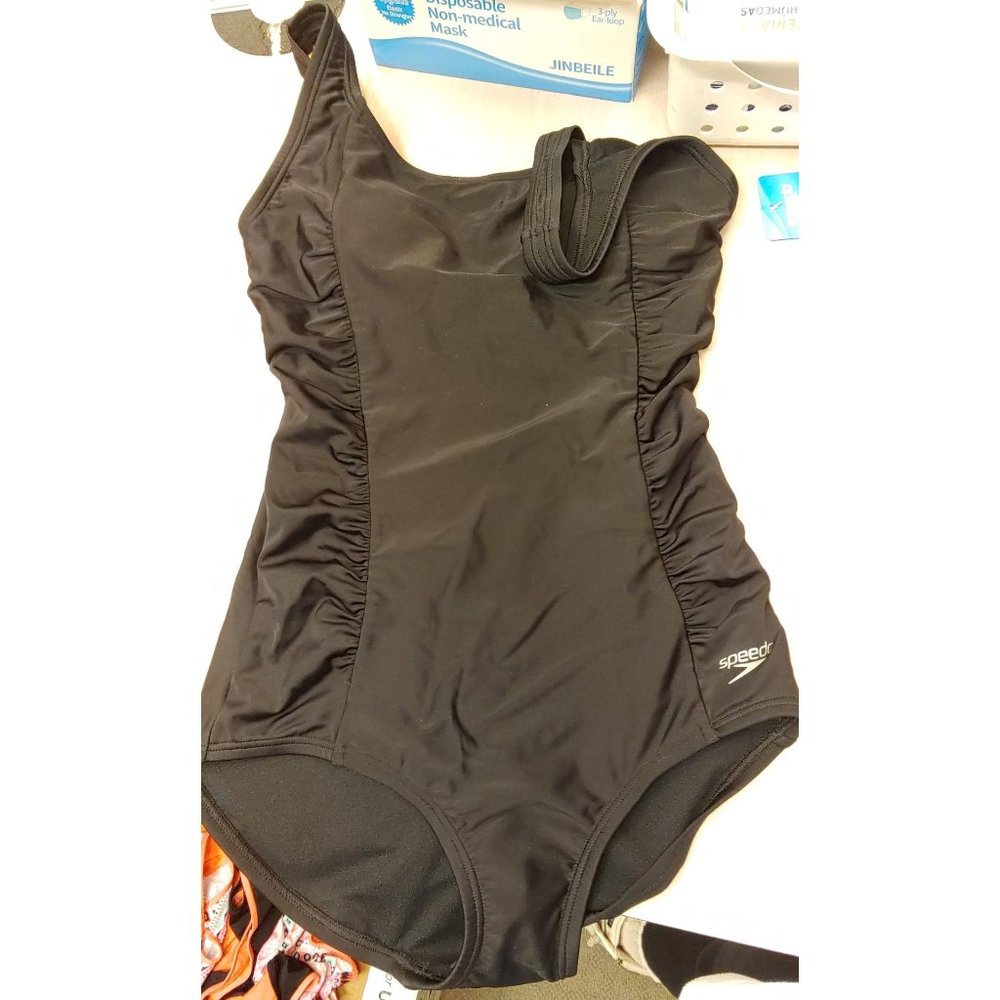 SPEEDO Women One Piece Swimsuit, Shirred Sides Moderate Cut - Picture 6 of 9